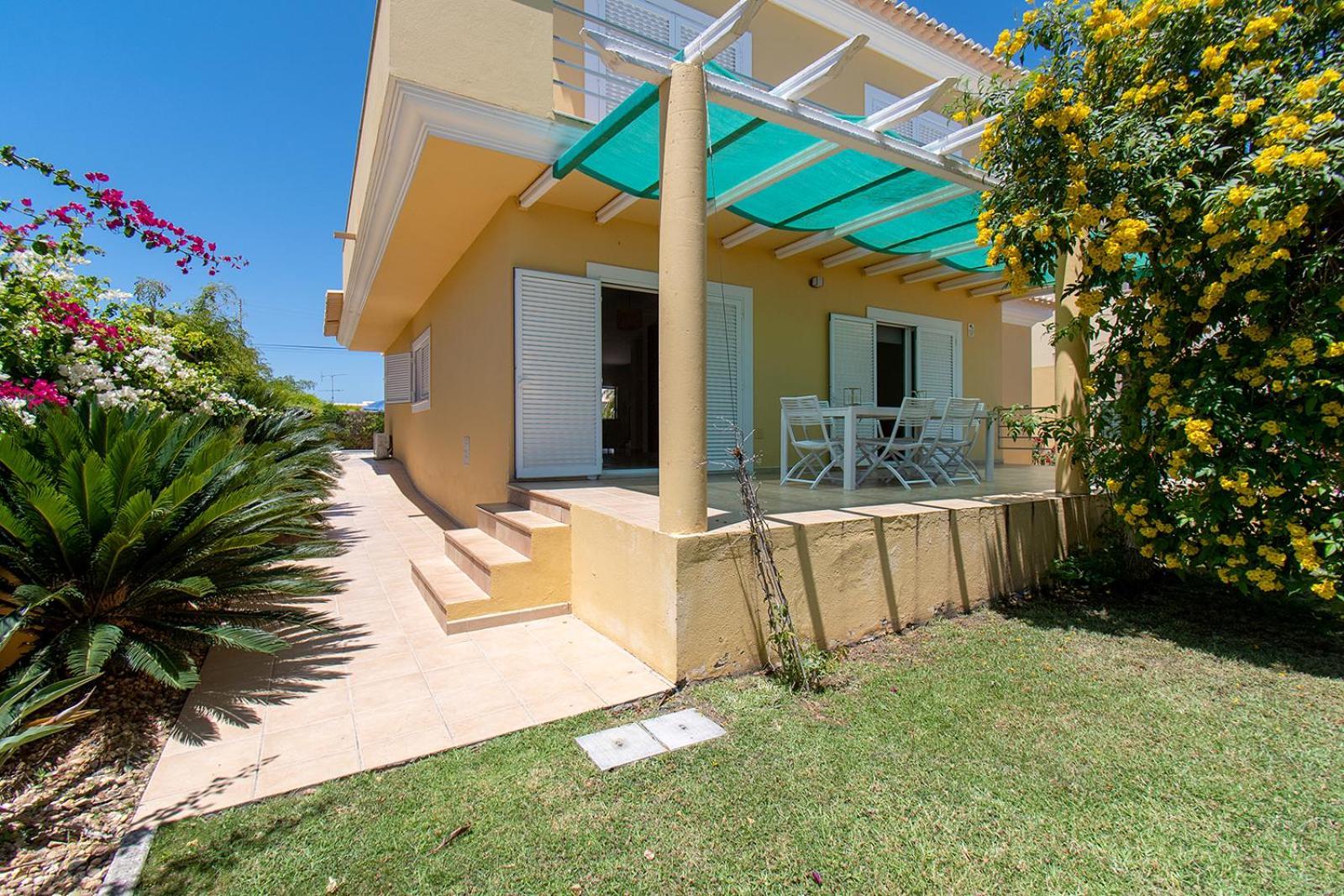 Altura Villa Exterior photo