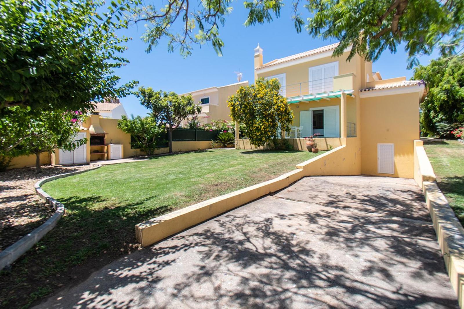 Altura Villa Exterior photo